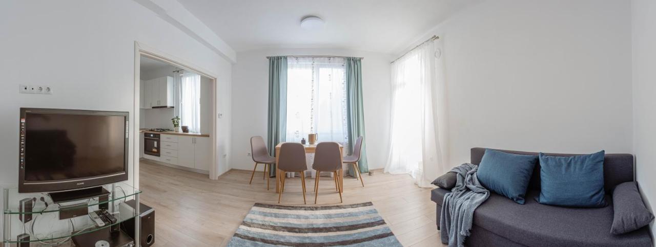 Solomon Apartments Ap 3 ซินจอร์จู เด มูเรช ภายนอก รูปภาพ